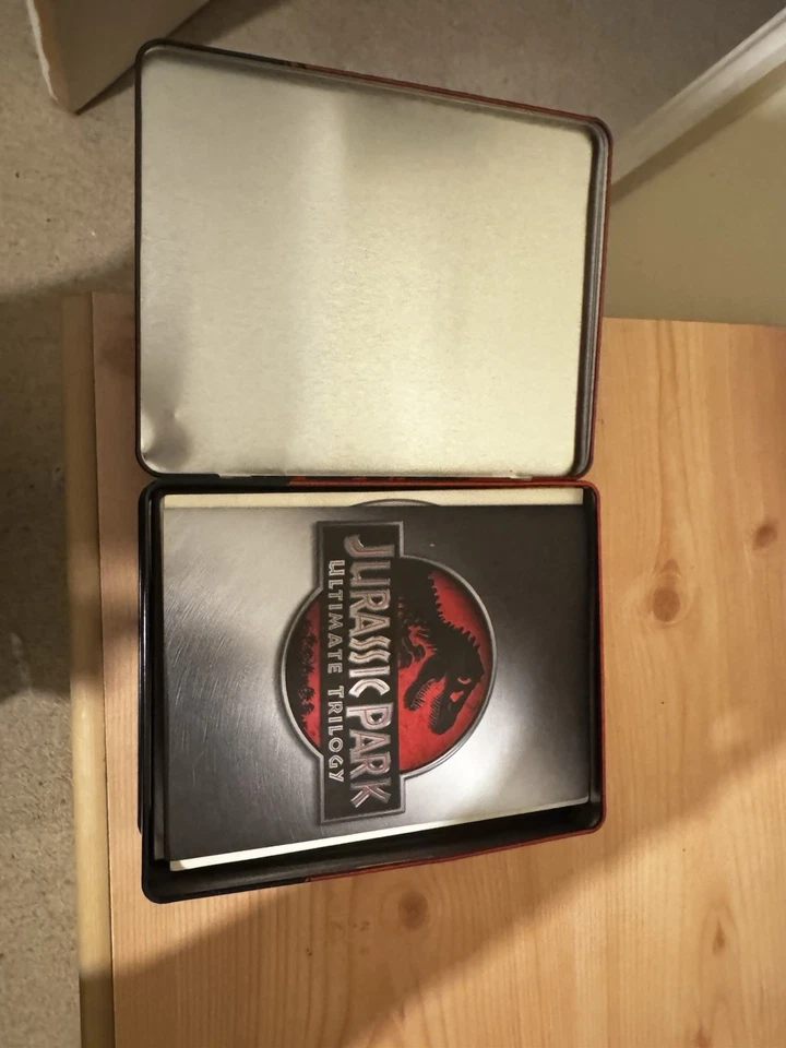 Jurassic Park Ultimate Trilogy (Blu-ray) Collectors Tin - RARE - Image 3 of 4