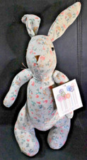 Tela Conejo ~ Patrón de Flores de Rosas ~ Totalmente Nuevo/Odellette Company ~ 11”H