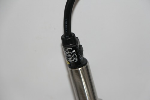 BANNER ENGINEERING M18TB6E W/30, 73650 Temperature Sensor NEW!!!! - Picture 6 of 10
