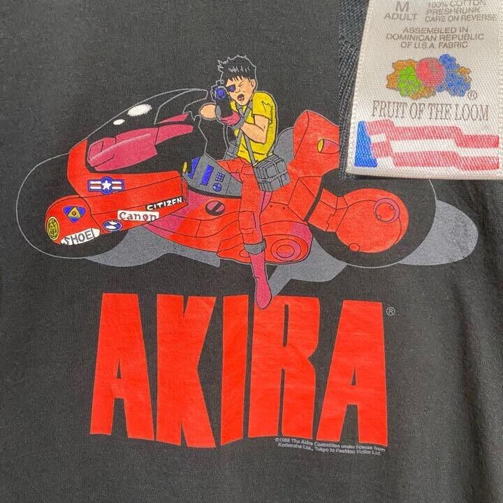 90s vintage Akira T-Shirt Fruit of the Loom 1988 Size M 90s vintage Akira T-Shirt Fruit of the Loom 1988 Size M