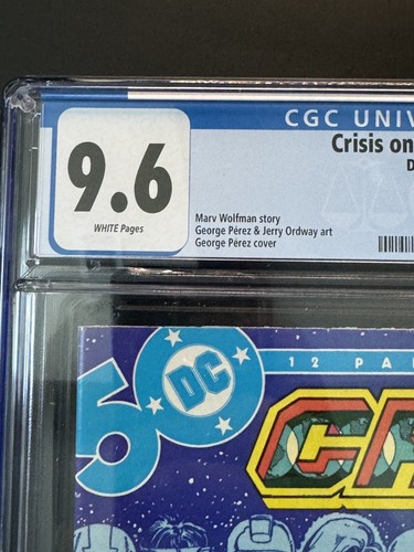 CGC 9.6 CRISIS ON INFINITE EARTHS #5 Aug 1985 DC Comics 1st Full Anti-monitor - Picture 2 of 5
