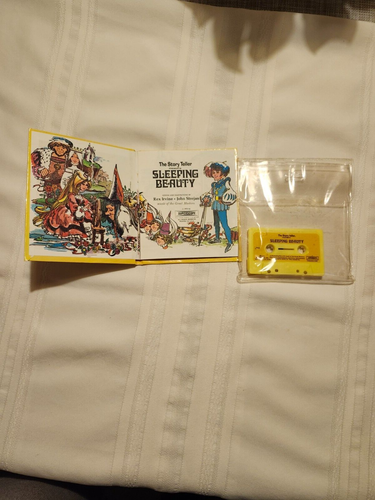 Vintage Superscope Story Teller Sleeping Beauty 1973 - Book and Tape - Picture 2 of 8