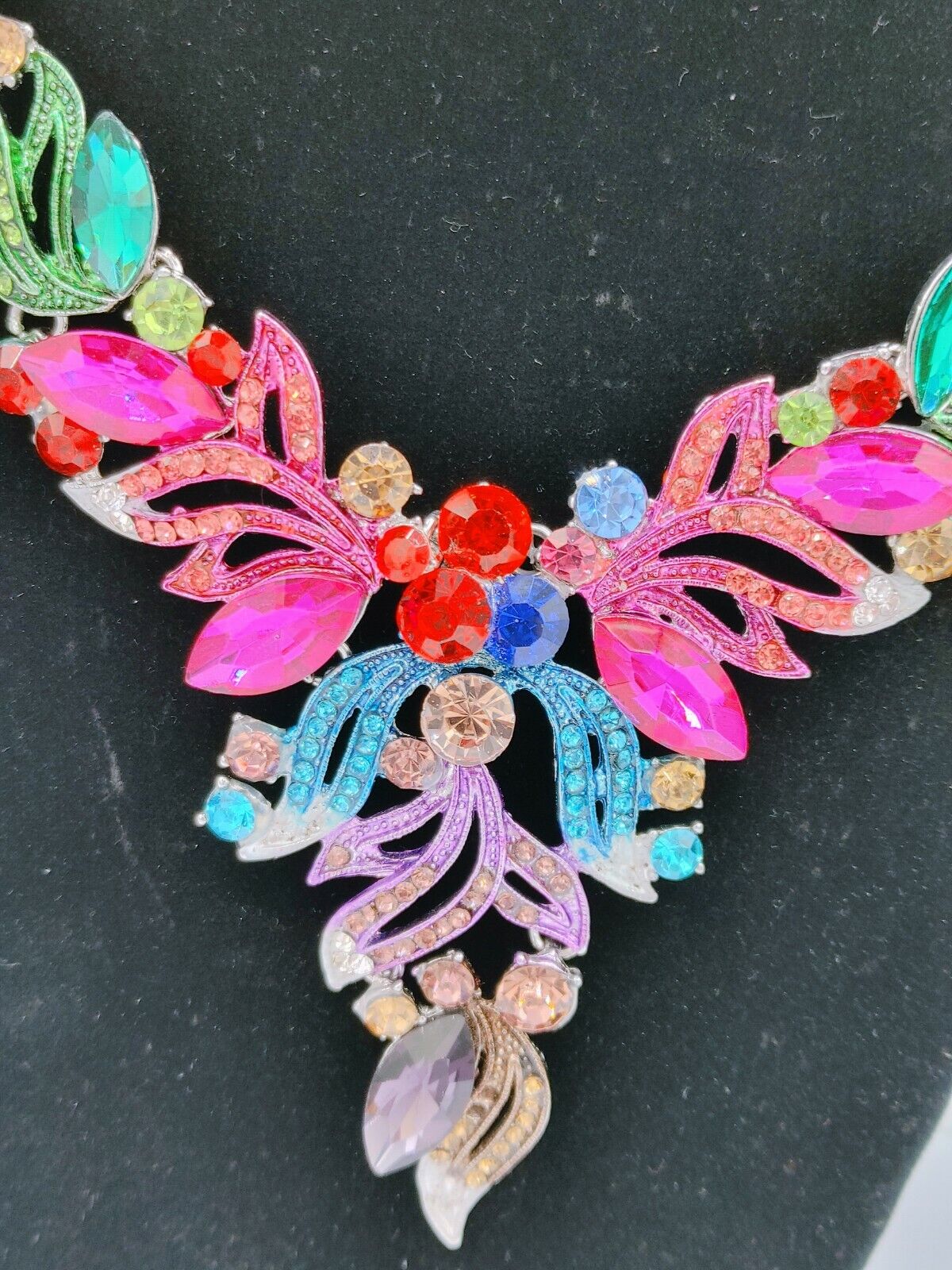 Super Beautiful Rhinestone Multicolor Necklace Be… - image 2