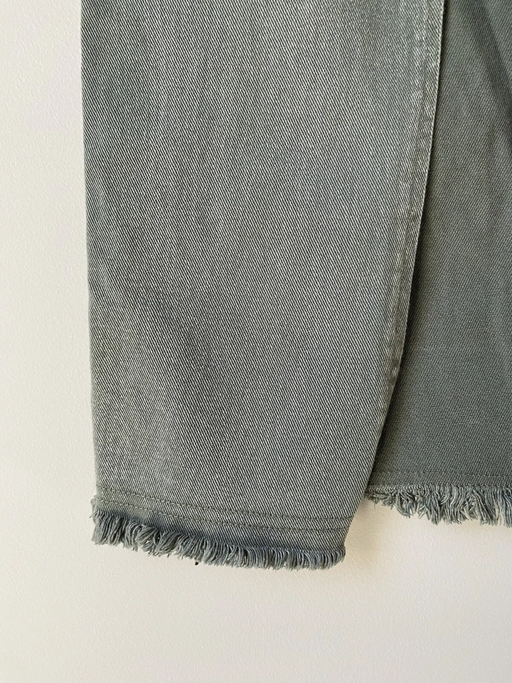 Ena Pelly Women’s Denim Midi Skirt Size 8 Grey Stone Wash Front Split Frayed Hem - Image 3 of 4