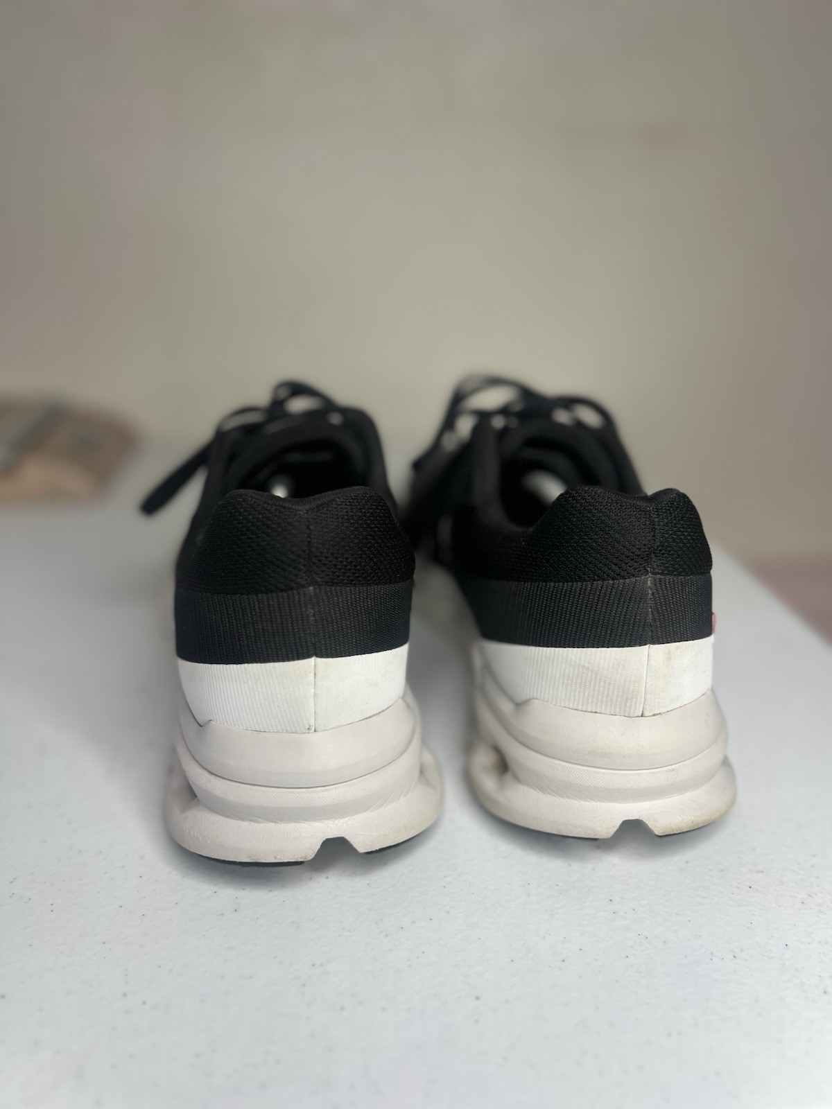 ON CLOUD-RUNNER Eclipse Running Shoes Sneakers Me… - image 2