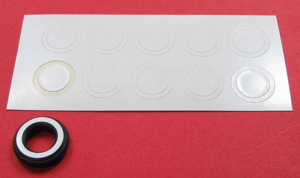 Pneus à flancs blancs Feuille 12,5mm x 9,5mm 10 pièces blanc 1/43 - Photo 1/1