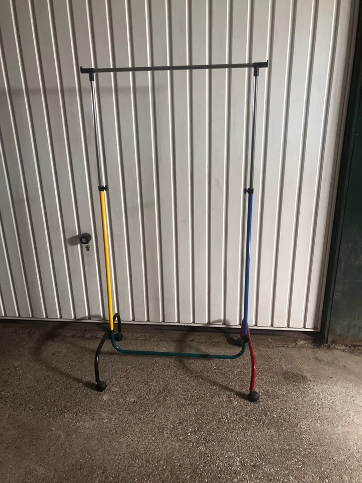 Perchero vintage posmoderno estilo Memphis; años 80, ajustable Foto 3 de 4