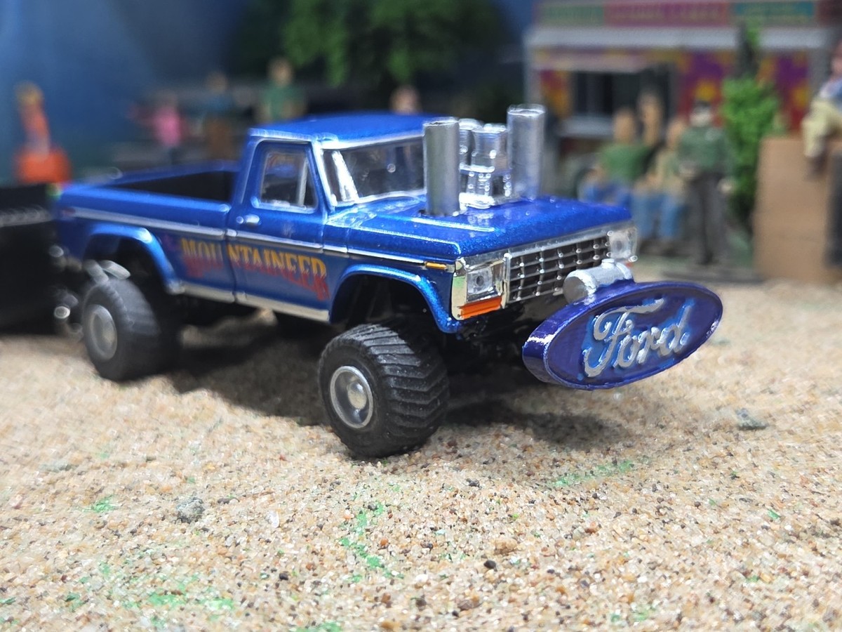 CUSTOM BUILT 1:64 GreenLight 1979 FORD HOT ROD PULLING TRUCK ertl