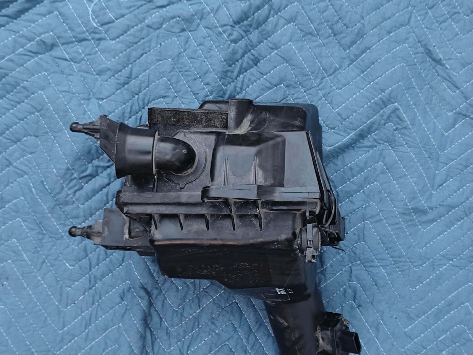 2007 2008 INFINITI 350z g35 LH RH SIDE AIR CLEANER INTAKE FILTER BOX OEM MAF