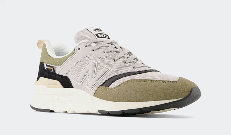 New balance top covert green