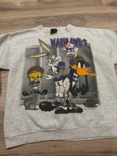 Vintage 1996 Warner Brothers Looney Tunes Crew Neck Sweatshirt Large Football