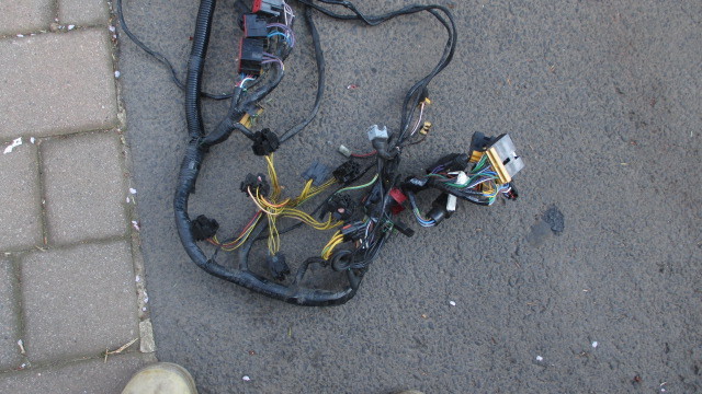 1991 Rolls Royce Silver Spur Left Engine Bay Wiring Harness w Headlight control