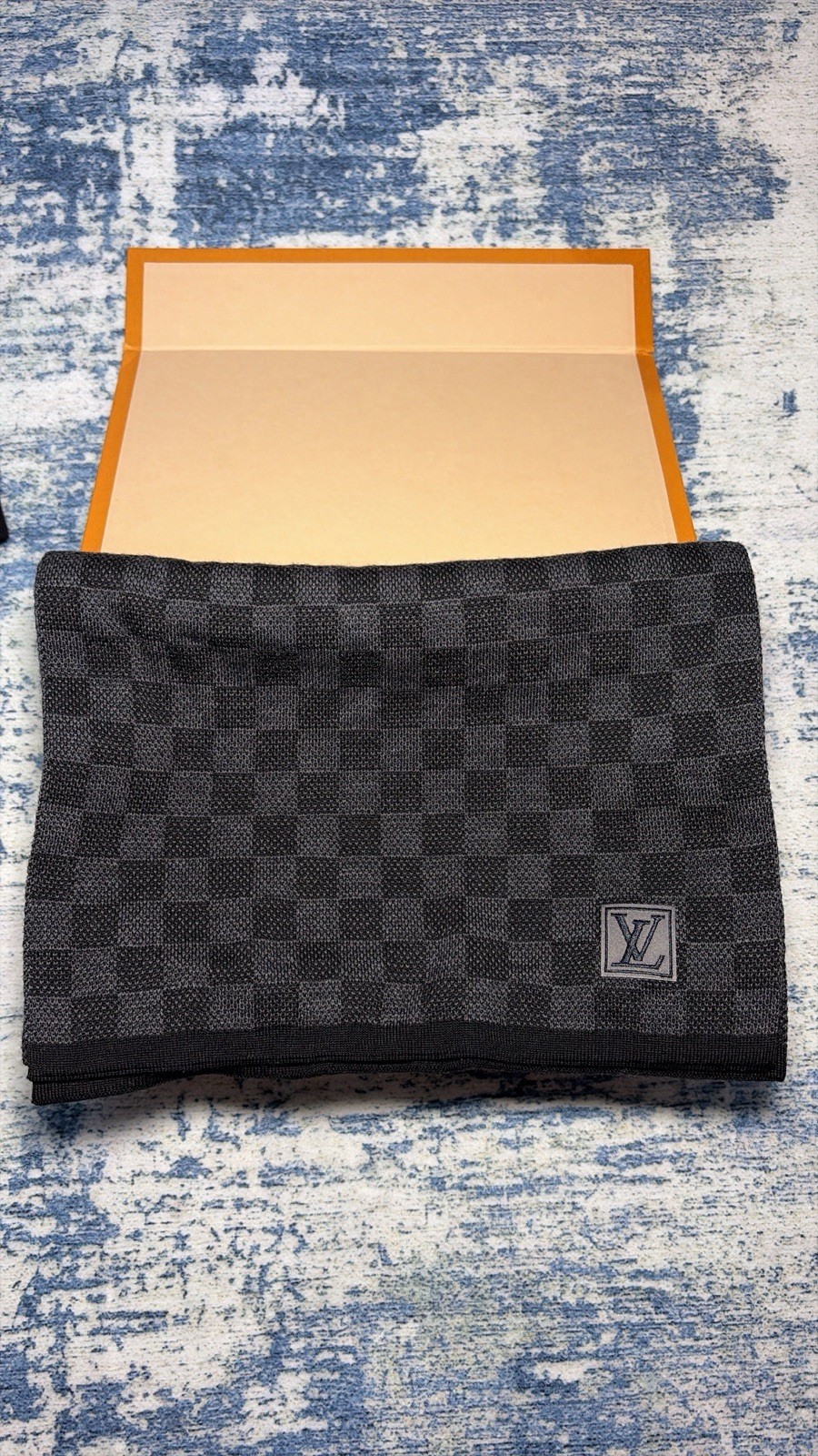 Louis Vuitton Petit Damier Beanie Scarf Set image 5