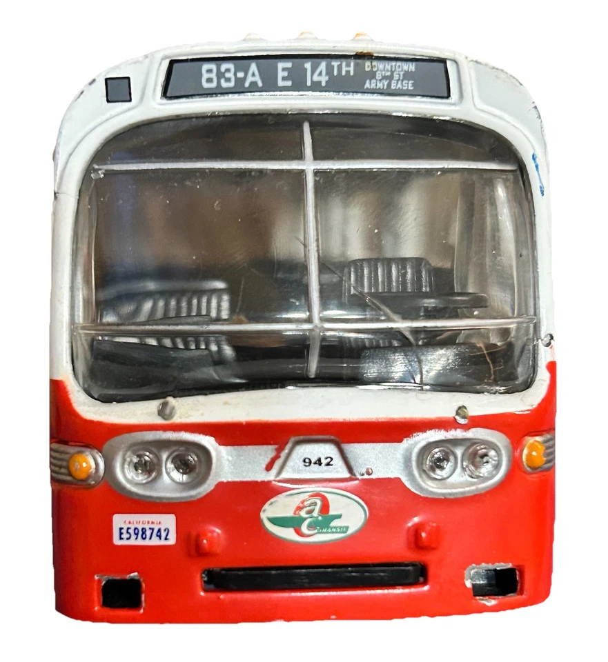 Autobús/autobús Corgi escala 1:50 54603 AC Transit Fishbowl - GM5307 Foto 4 de 4