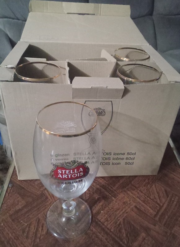 Stella Artois 50 Cl Beer Chalice Glasses Lot of 4 Gold Rim Belgium Tall Stemmed