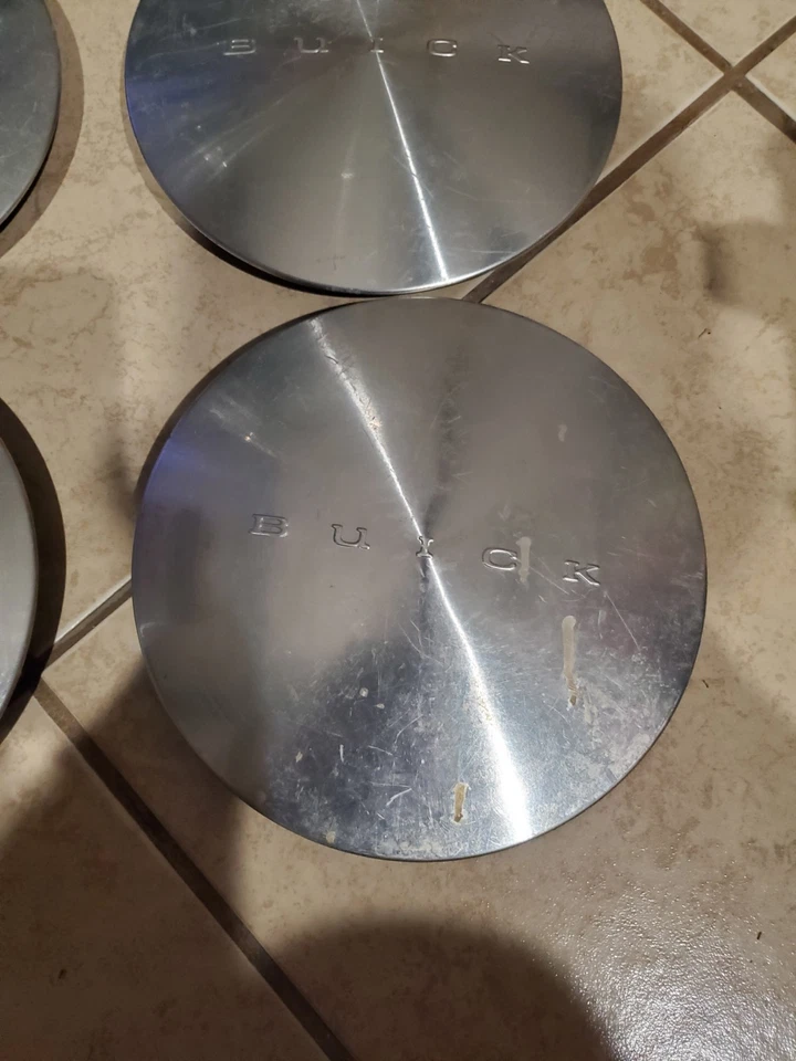 Tapacubos centrales de rueda Buick Lesabre 16 pulgadas 2000-2004 #9592943 Foto 2 de 3