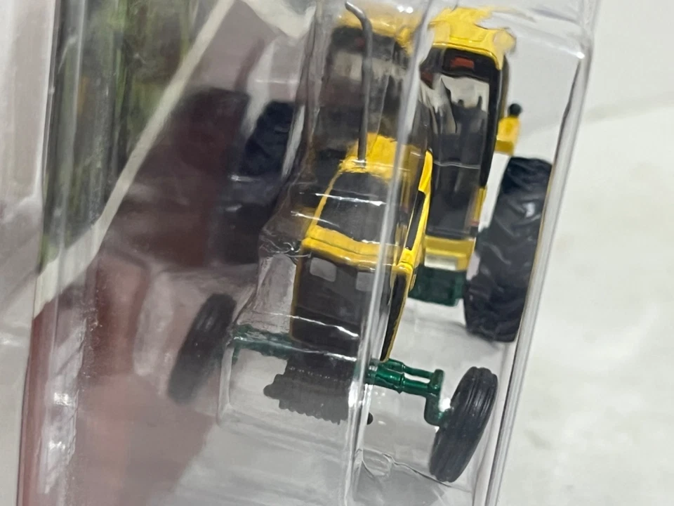 IH/International 3488 工业拖拉机 带驾驶室 "Chase" 型号 1/64 Greenlight 出品。 — 第 3/4 张图片