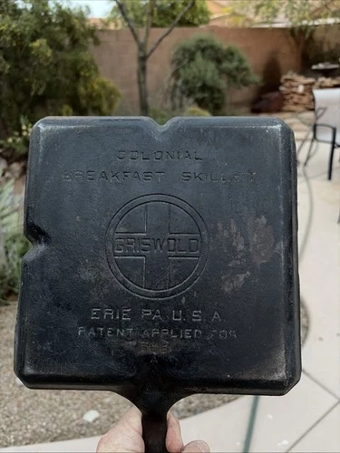 Griswold Colonial Breakfast Cast Iron Skillet 666, Large Block Logo