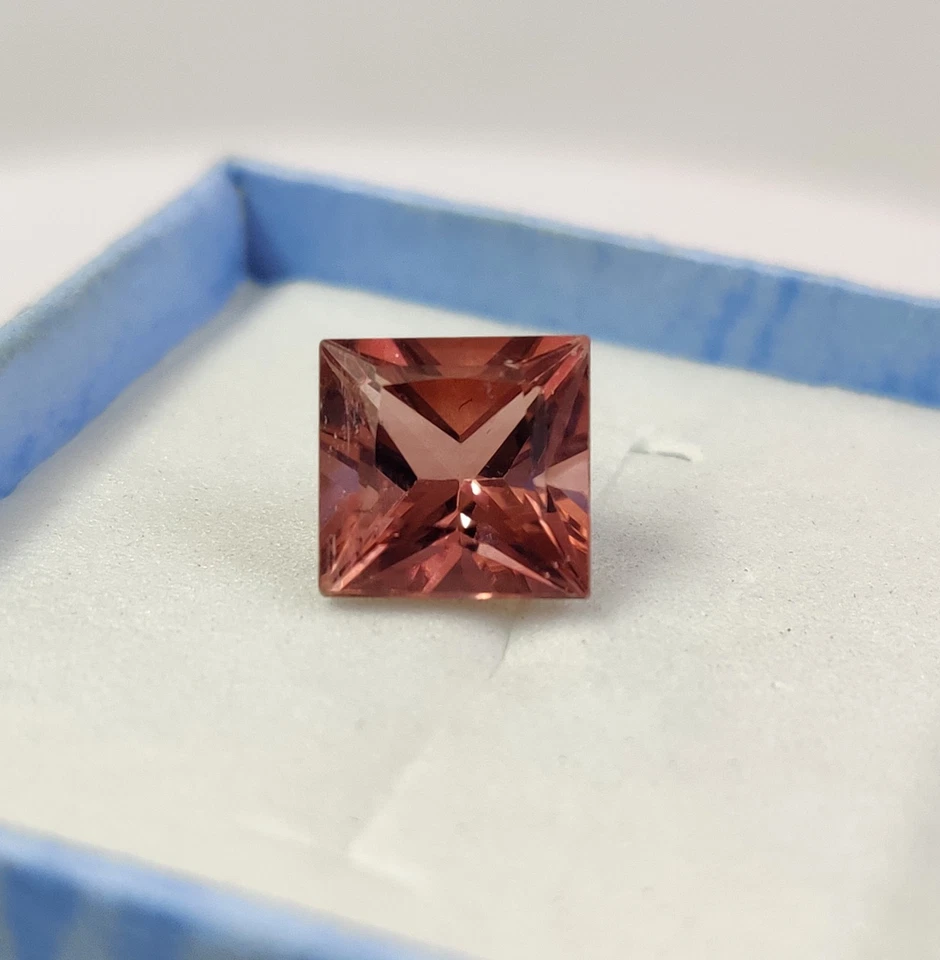 Piedra preciosa suelta de turmalina rosa corte princesa natural para hacer joyas elegantes Foto 4 de 4