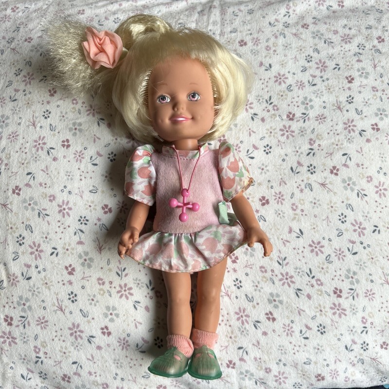 Playskool 1987 Dolly Surprise Growing Hair Doll Blonde Hair, Original Clothes