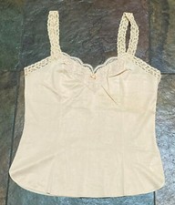 VINTAGE OLGA M Form Fitted 100 Nylon Lace Trim Cami 925 Vintage Beautiful