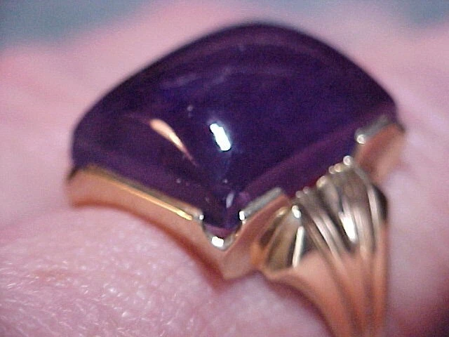 ANILLO DE PIEDRAS PRECIOSAS AMATISTA GEN ORO 10K AMARILLO 24,32ct 9,0 gr talla 12 L@@K cambio de color Foto 3 de 4