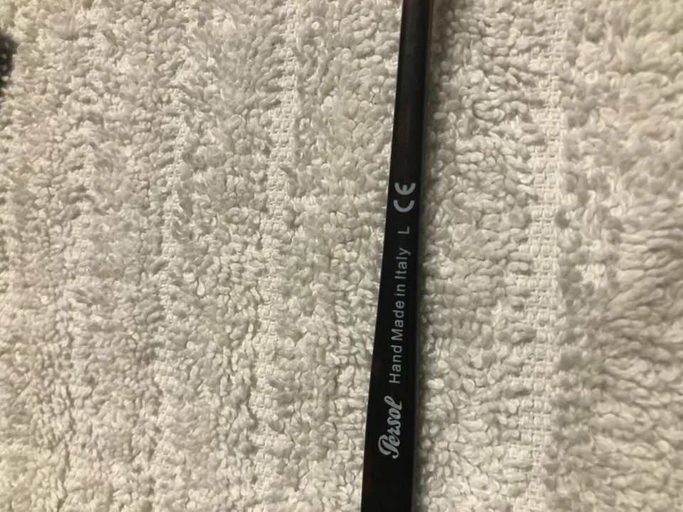 Gafas de sol polarizadas Persol marrón precio de venta sugerido por el fabricante 450 USD Foto 3 de 4