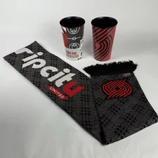 Rip City Knit Scarf NBA Portland Trail Blazers United  & Plastic Cups Bundle