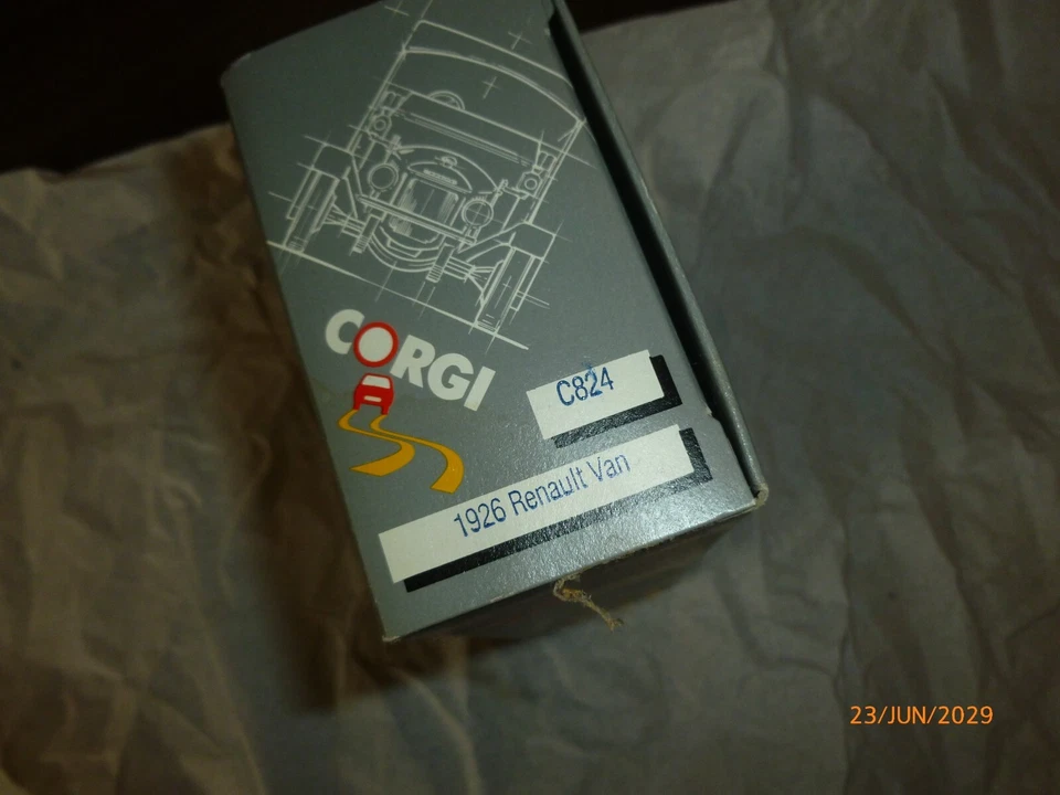 Corgi Classics 1/43 Scale 1926 Marcel Gardet Renault Van C824 NRFB - Image 3 of 4