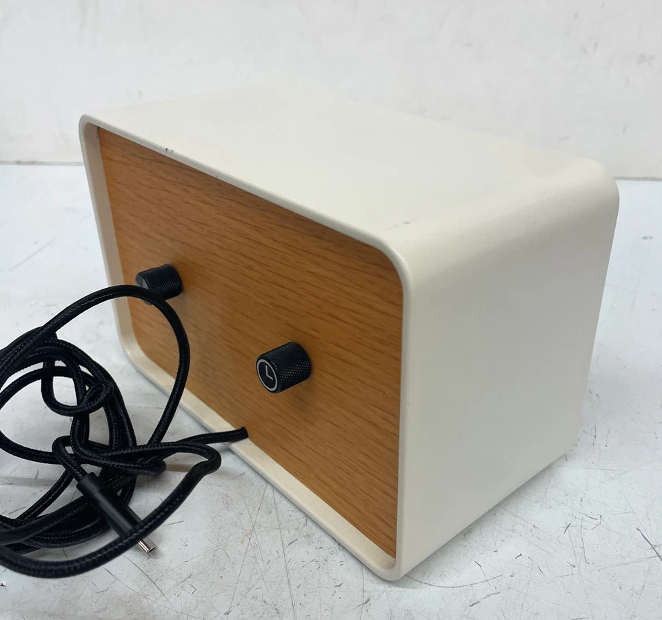 OneClock Minimalist Bedroom Analog Waking Alarm Clock, White Oak, Tested! - Image 4 of 4