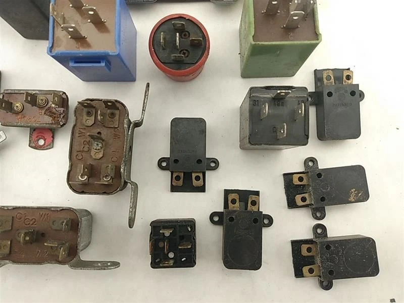 JAGUAR XJ6 Electrical Relay Set See Photos Fits 79 80 81 82 83 84 85 86 - Image 3 of 4