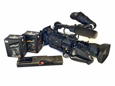 JVC GY-HM750U PROHD W/CANON KT14X4.4KRSJ WIDE ANGLE LENS & 2 BATTERIES & CHARGER