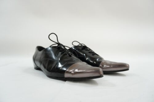 Stuart Weitzman Woman's Devon Jet Mirror Tie Oxford Pointed Toe 9.5M Lot 118 - Picture 2 of 12
