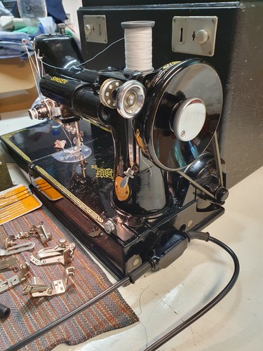 1951 Singer 221 Federgewicht Nähmaschine - Bild 11 von 24