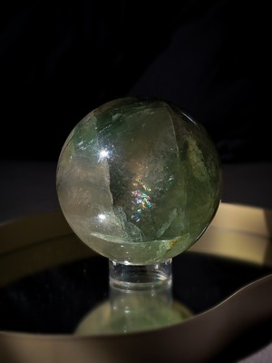 Grüne Fluorit Kugel mit Regenbögen & Dendriten Sphere    8,3 cm Kristall Mineral