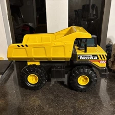2020 Tonka Steel Classic 952 Mighty Dump Truck 16" Yellow Back Loader By Hasbro