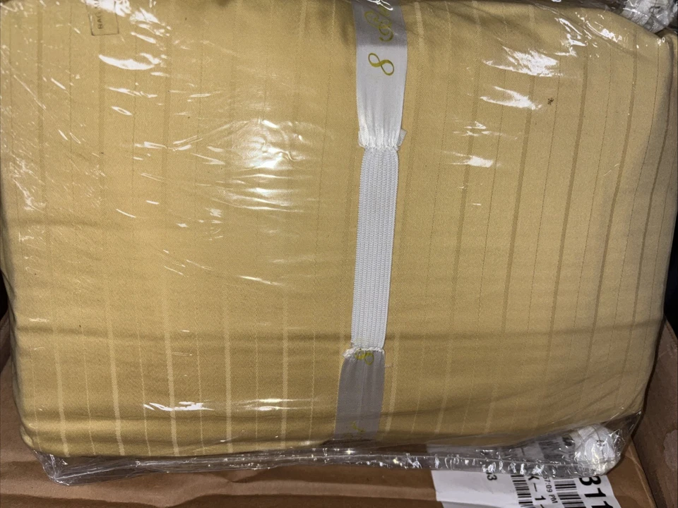 CAL KING SHEET SET NORTH SHORE LINENS 600 Count Egyptian Cotton GOLD PINSTRIPE - Image 3 of 3