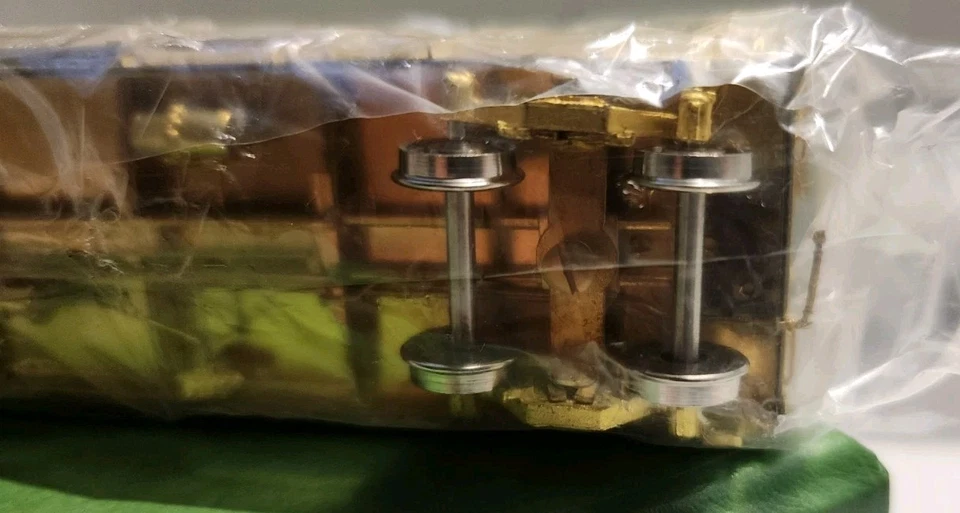 Overland Models HO Scale B&O M-15' Boxcar Brass  - Image 4 of 4