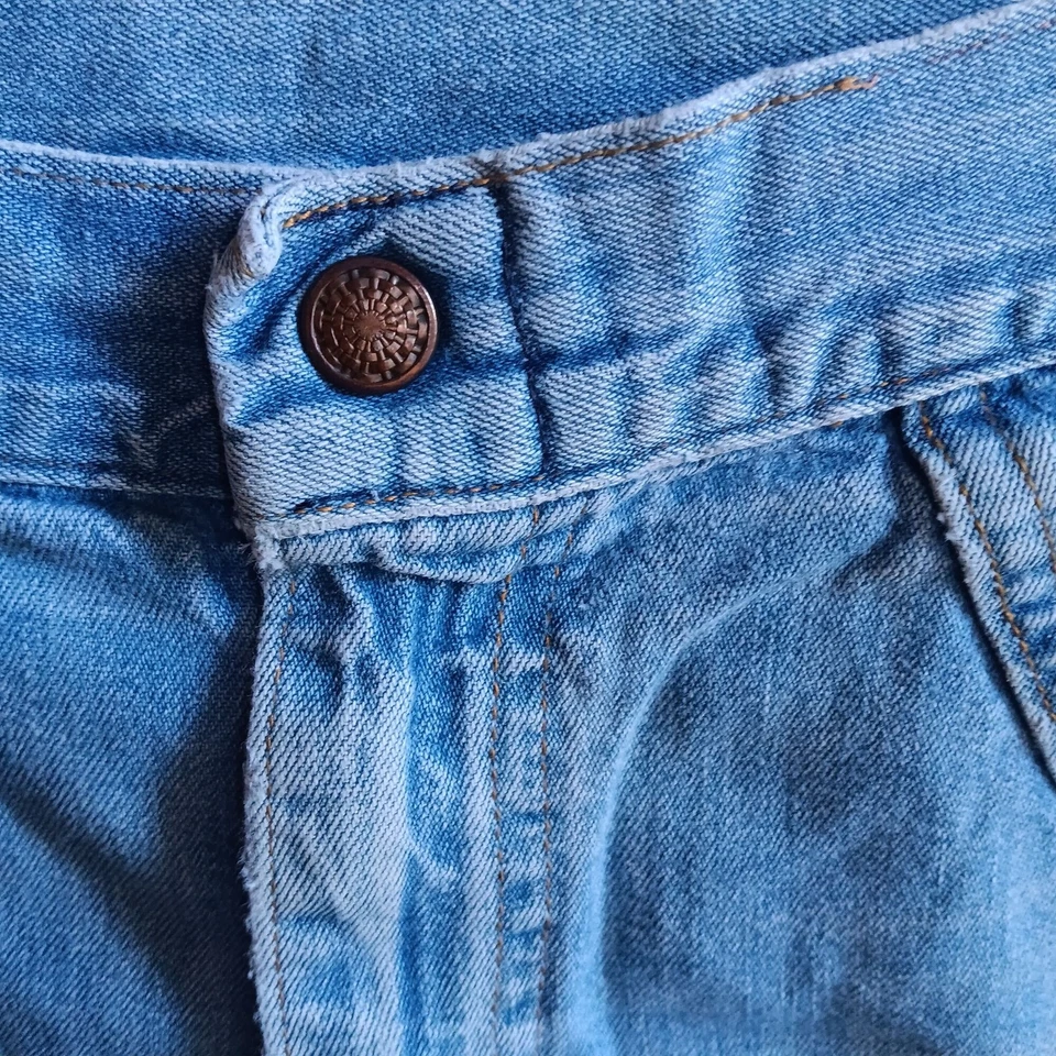 22x29 Vintage Jeans 1970's High-Waisted Wide Leg Denim Dual Front & Back Pockets - Image 4 of 4