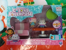 Gabby's Dollhouse Cakey Cat Baby Box Kitchen Dinette Set NEW
