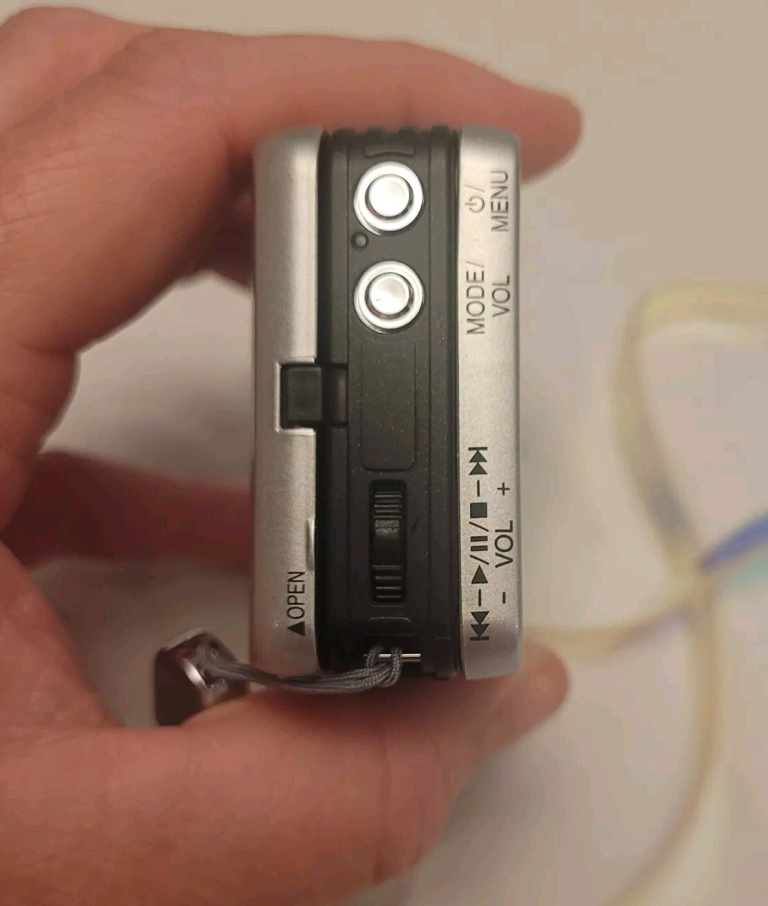 Picture 5 of 24