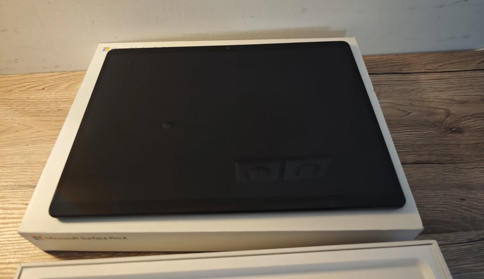 Ordinateur portable Microsoft Surface Pro X Ecran tactile 13 " SQ1 8GB RAM 256GB - Photo 3/4