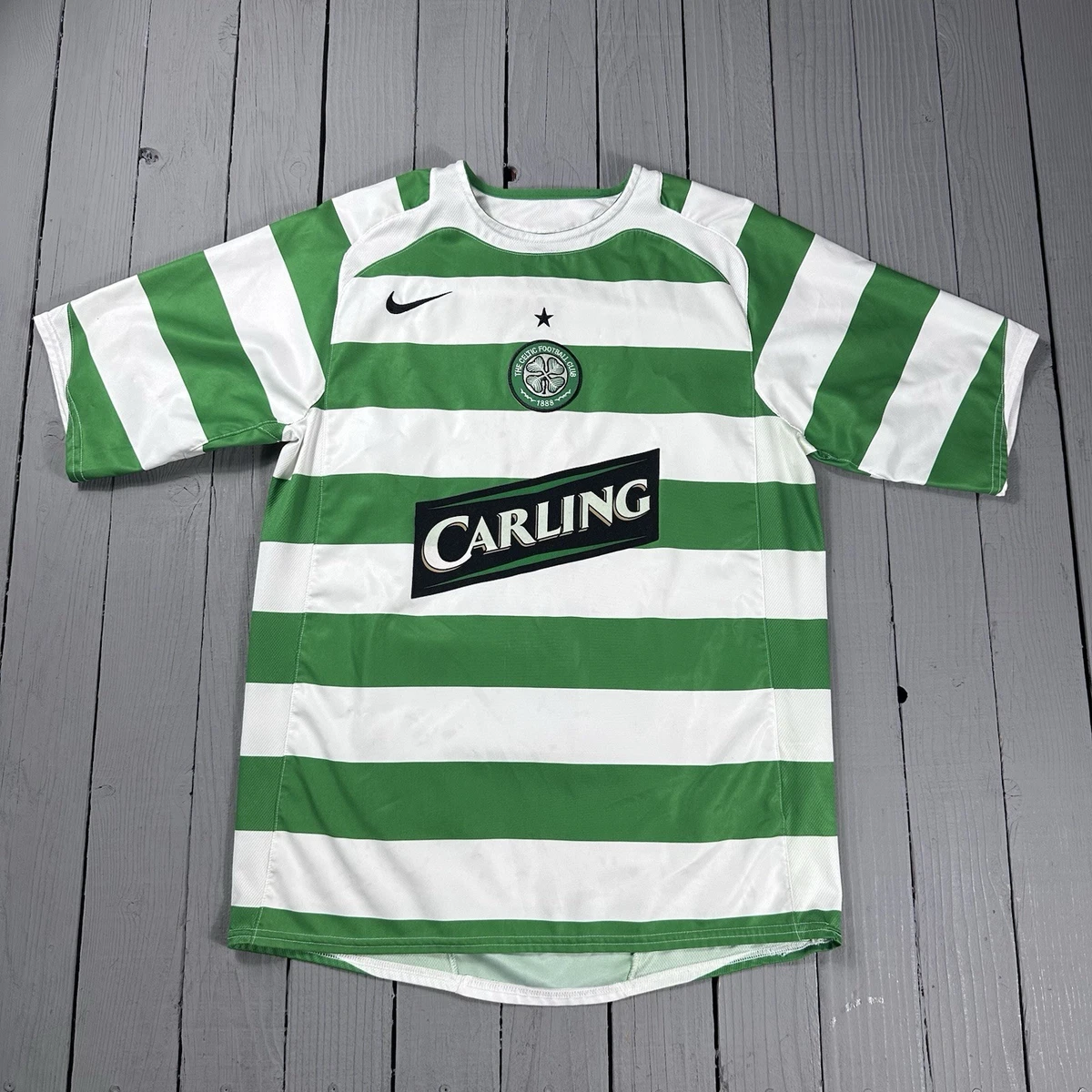 Preços baixos em Celtic Masculino International Club Camisas de