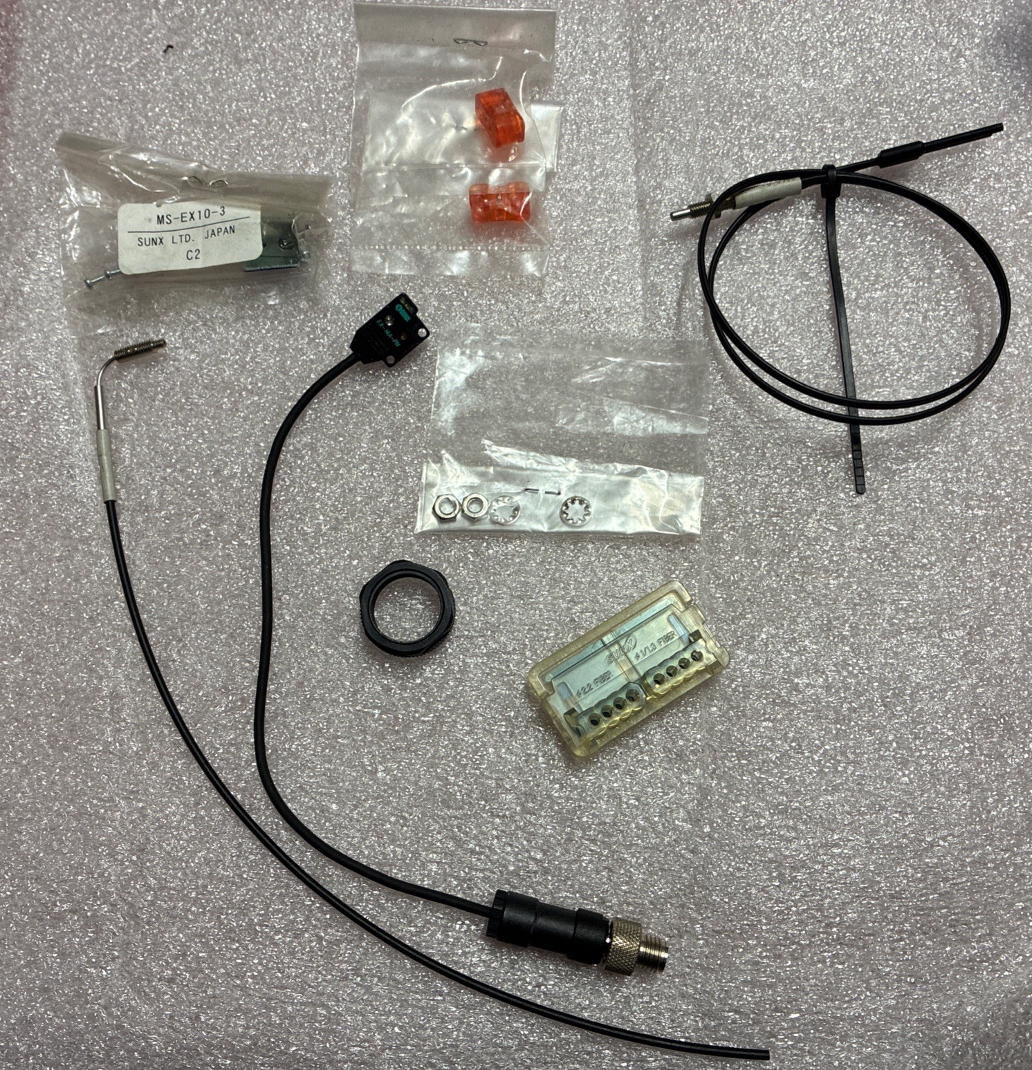 Panasonic SUNX Fiber Optic LOT EX-14A-PN + FD-G500 + FT-R80 + Accessories