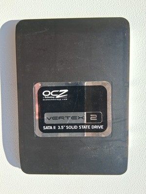 OCZ VERTEX 2 120 GB SSD SATA II OCZSSD3-2VTX120G SOLID STATE DRIVE  3.5''