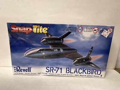 Revell Snap-Tite SR-71 Blackbird 1:72 Model Airplane Kit (K-MART) NEW SEALED