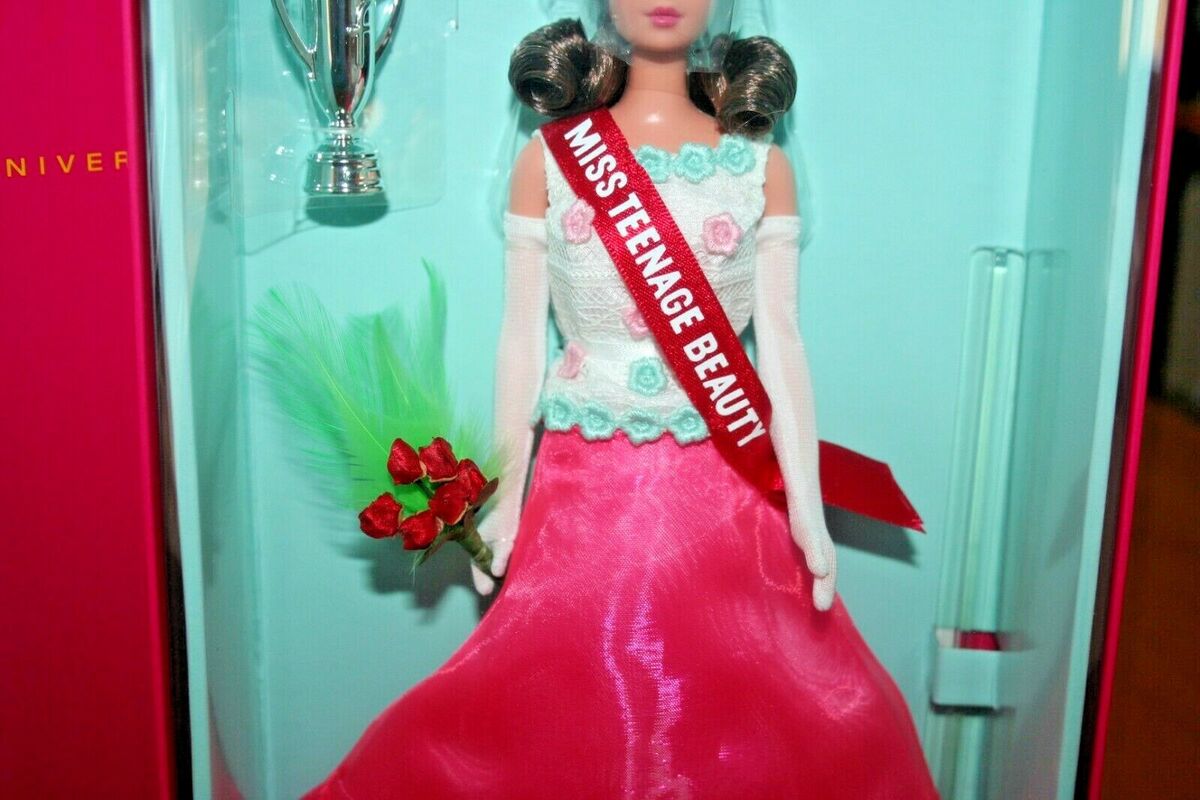 Gold Label Francie Miss Teenage Beauty Doll-50th Anniversary Gold Label Francie Miss Teenage Beauty Doll-50th Anniversary