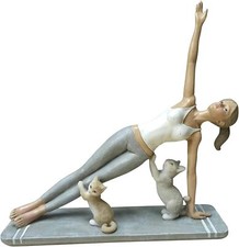 Dekofigur Frau in Yoga Pose mit Katzen 20x22cm Arm oben Skulptur Figur Yogafigur