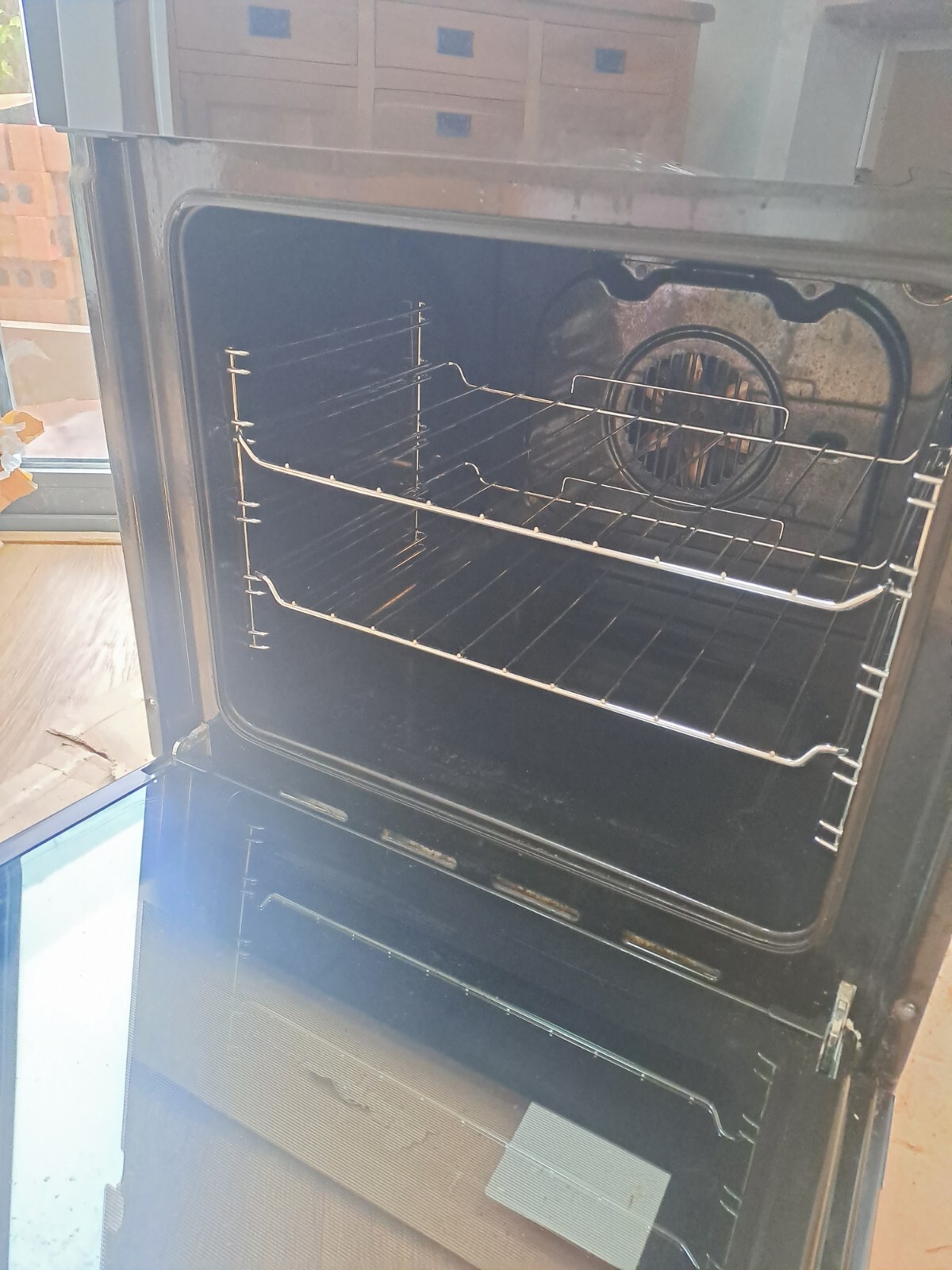 Hotpoint Fully Integrated Electric Double Oven and Grill Model DD2 540