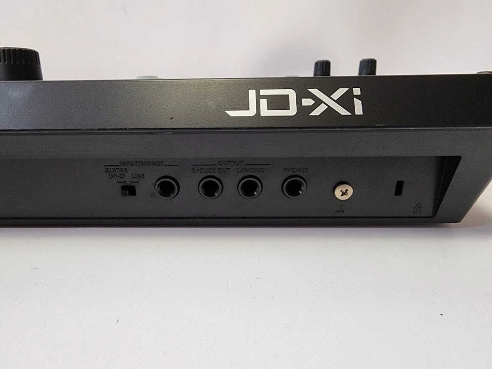 Roland JD-XI Synthesizer Analog Keyboard Black keyboard Music Instruments - Image 4 of 4